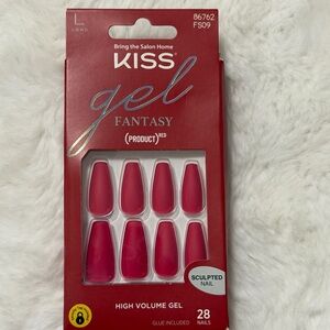 KISS Gel Fantasy Nails in Bold Red
